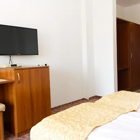 Genada Hotel
