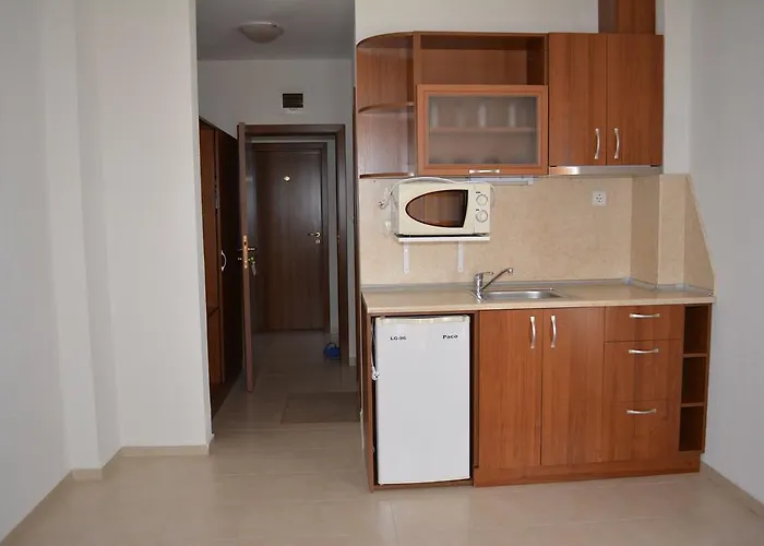 Genada מלון סבטי ולאס