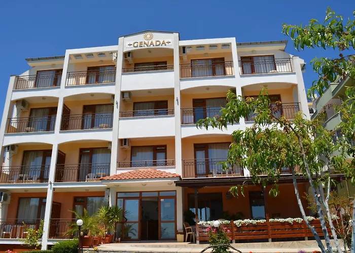 מלון Genada 3*