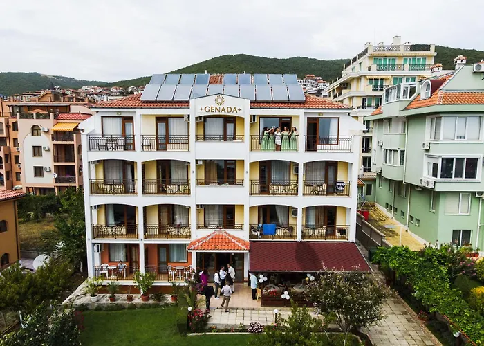 מלון Genada 3*