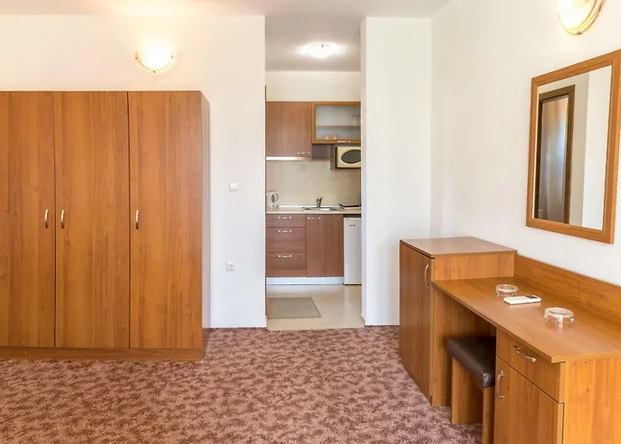 Genada מלון סבטי ולאס